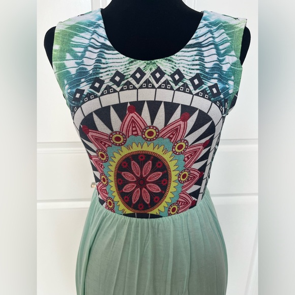 12PM by mon Ami sleeveless maxi dress size medium item 07-02 - Picture 3 of 7